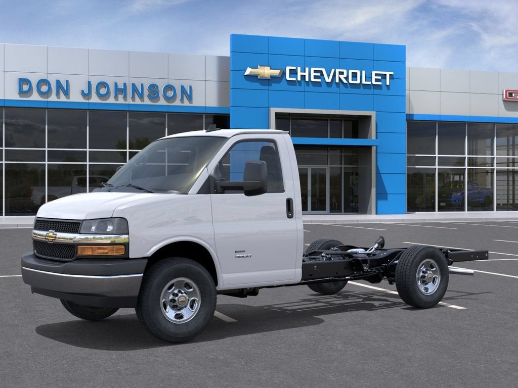 2026 Chevrolet Express Cutaway 3500 1WT
