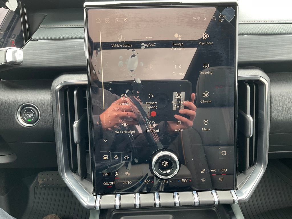 2026 GMC Acadia AT4
