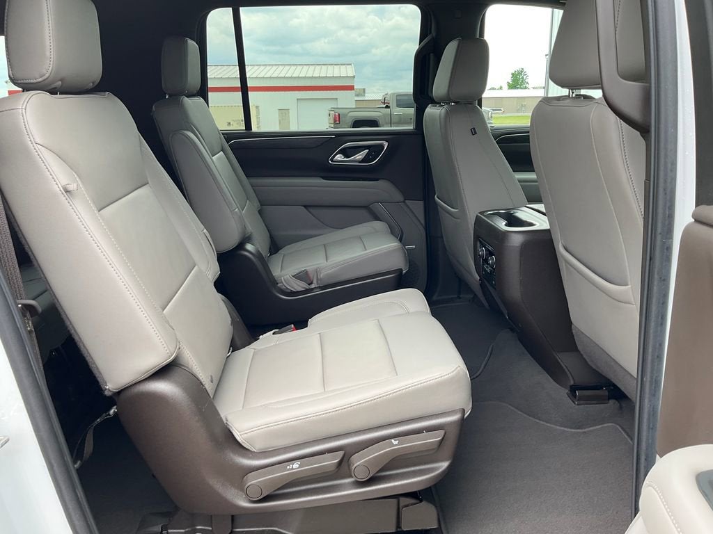 2022 Chevrolet Suburban LT
