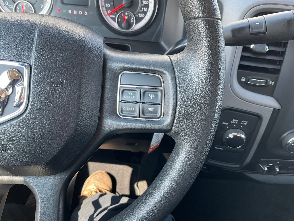 2018 RAM 2500 Tradesman Crew Cab 4x4 6'4" Box