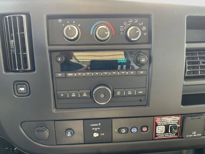 2025 GMC Savana Cutaway 3500 1WT