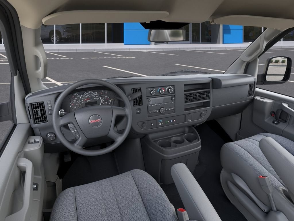 2025 GMC Savana Cutaway 3500 1WT