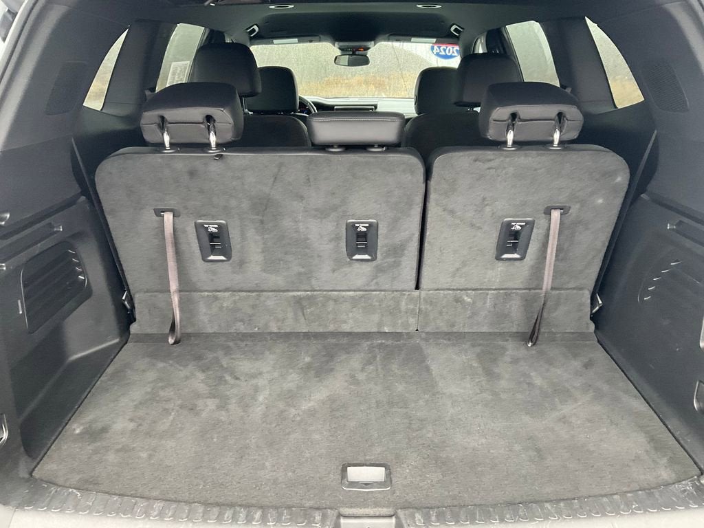 2024 GMC Acadia Elevation