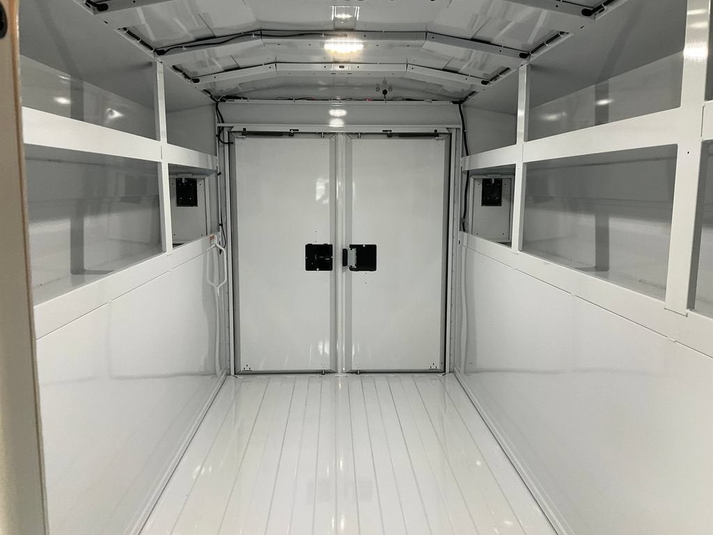 2026 Chevrolet Express Cutaway 3500 1WT