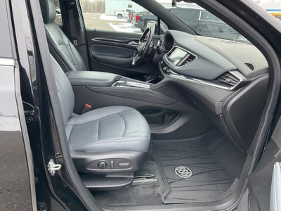 2022 Buick Enclave Essence