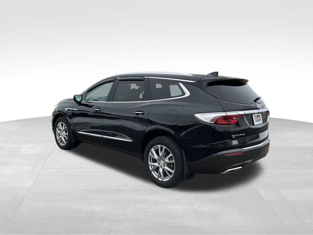 2022 Buick Enclave Essence