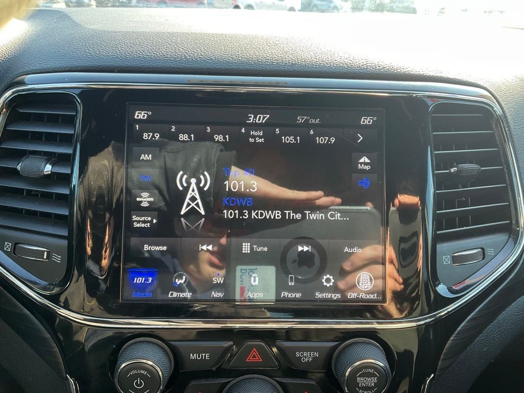 2020 Jeep Grand Cherokee Laredo