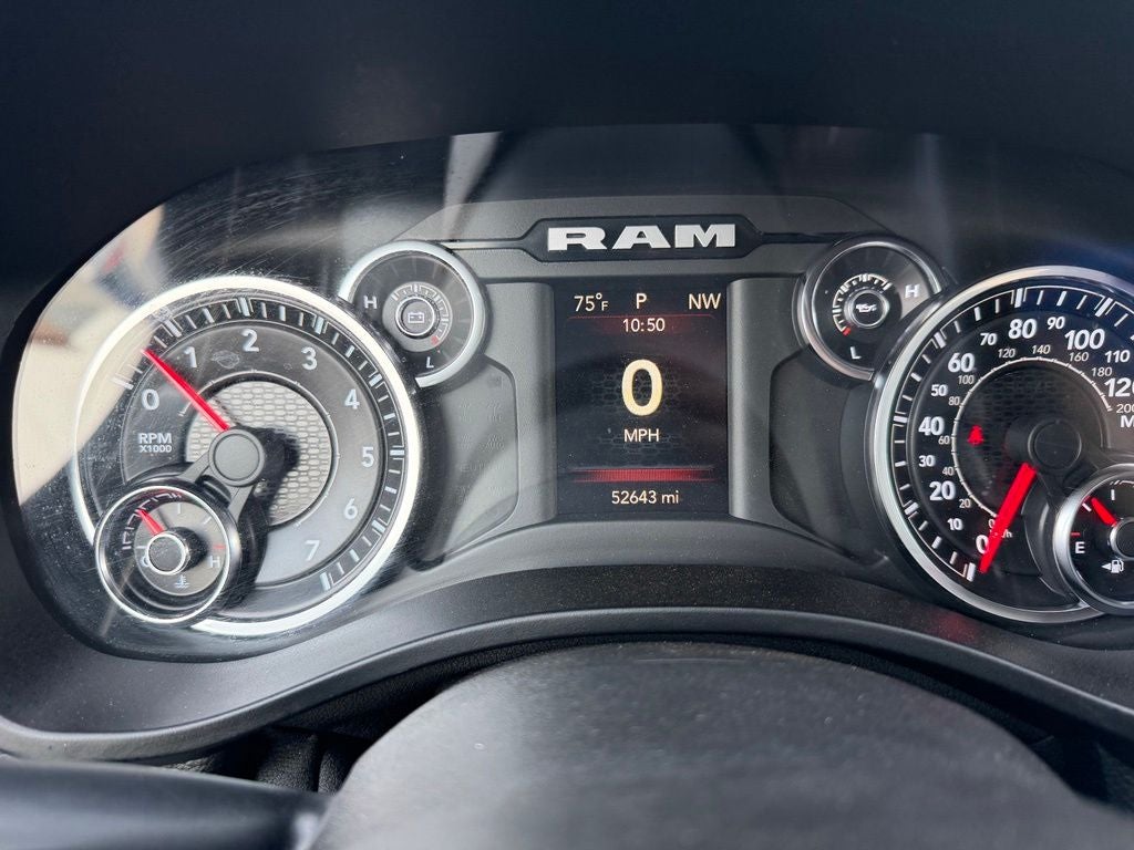 2020 RAM 1500 Big Horn Crew Cab 4x4 5'7' Box