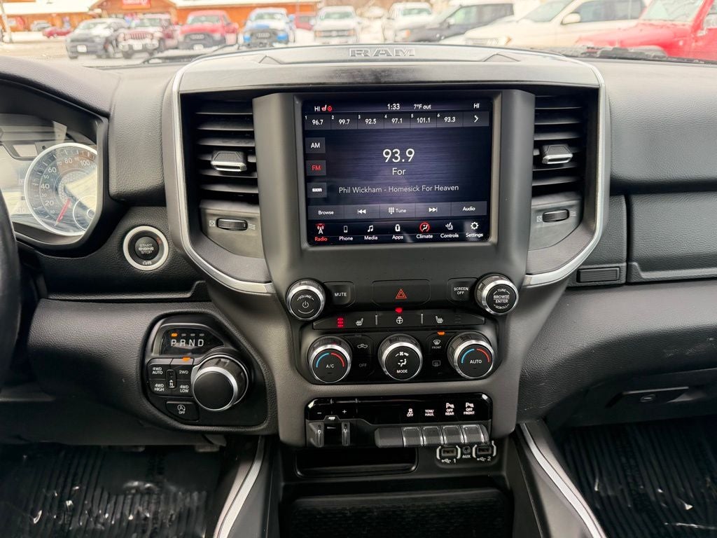 2021 RAM 1500 Big Horn Crew Cab 4x4 5'7' Box