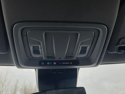 2023 Chevrolet Silverado 1500 4WD Crew Cab Short Bed Custom