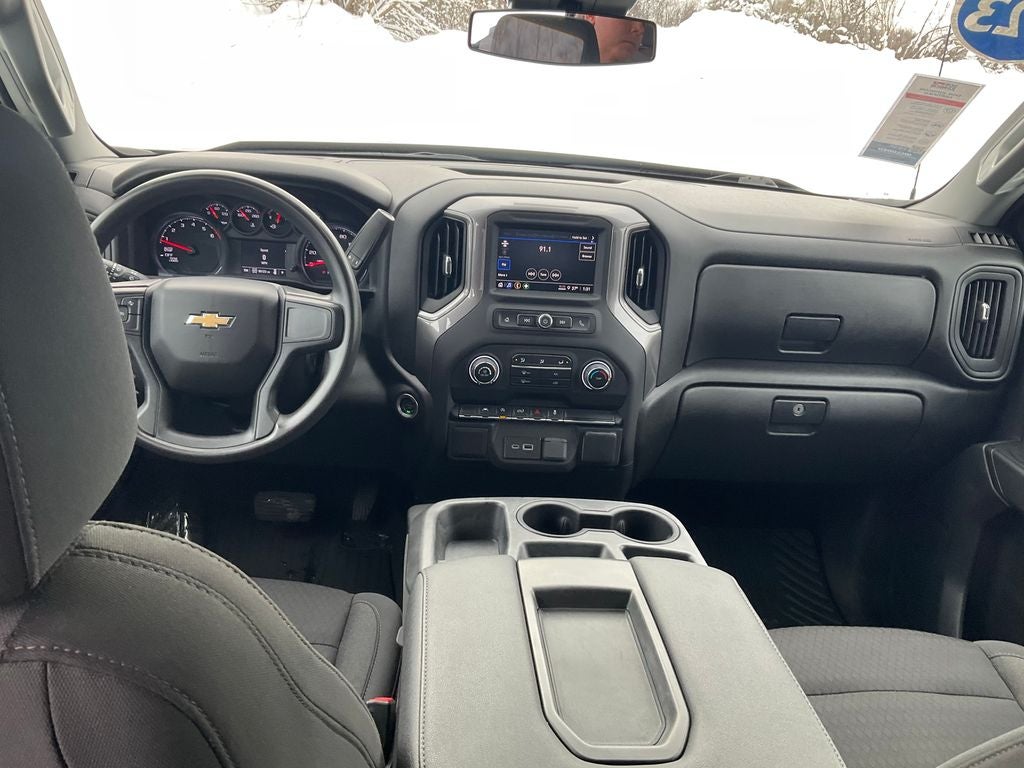 2023 Chevrolet Silverado 1500 4WD Crew Cab Short Bed Custom