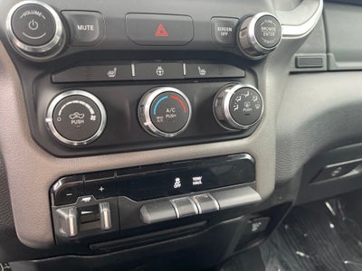 2019 RAM 2500 Big Horn Crew Cab 4x4 8' Box